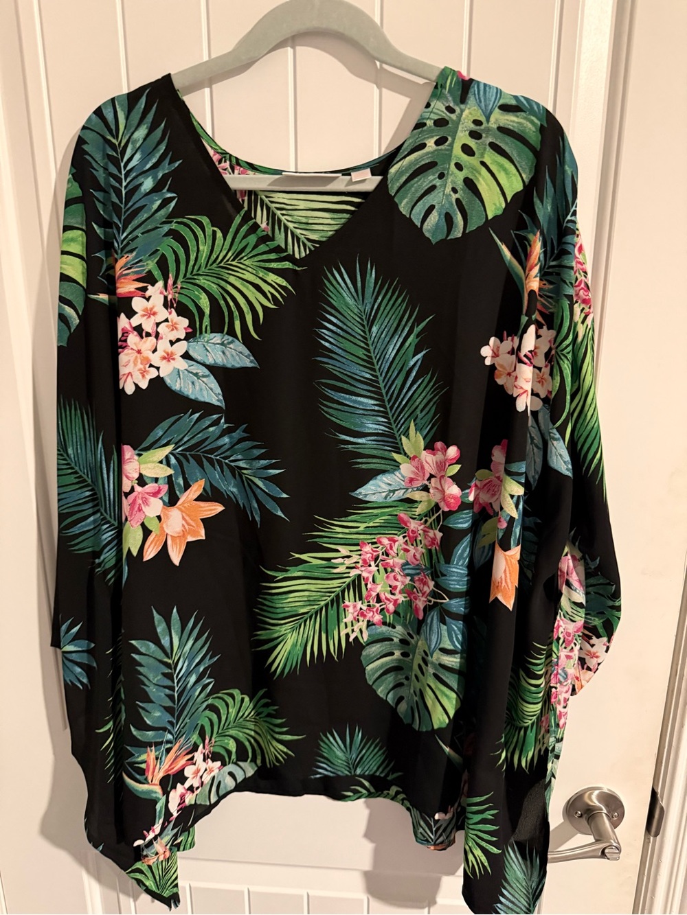 Belle by Kim Gravel Black Tropical Floral V-Neck Top — 2X